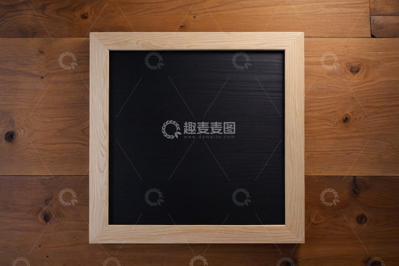高清大图下载【趣麦麦图】木质背景上的空白相框