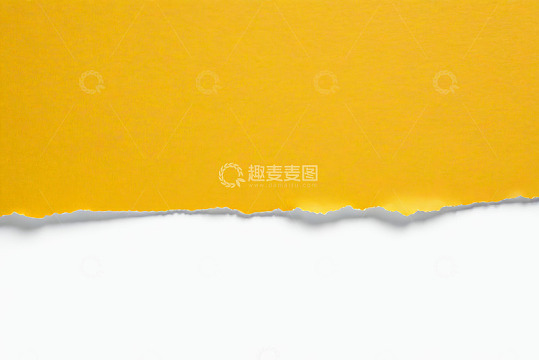 黄色撕裂纸张背景