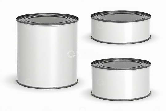 三个不同尺寸的金属罐头
