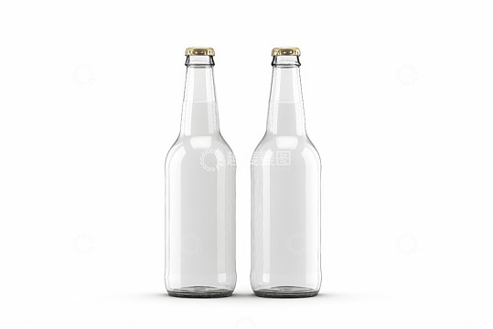 两个透明玻璃啤酒瓶