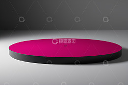 黑色底座上的红色透明立方体