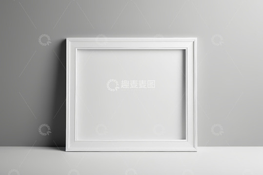 白色三角形立体几何图形