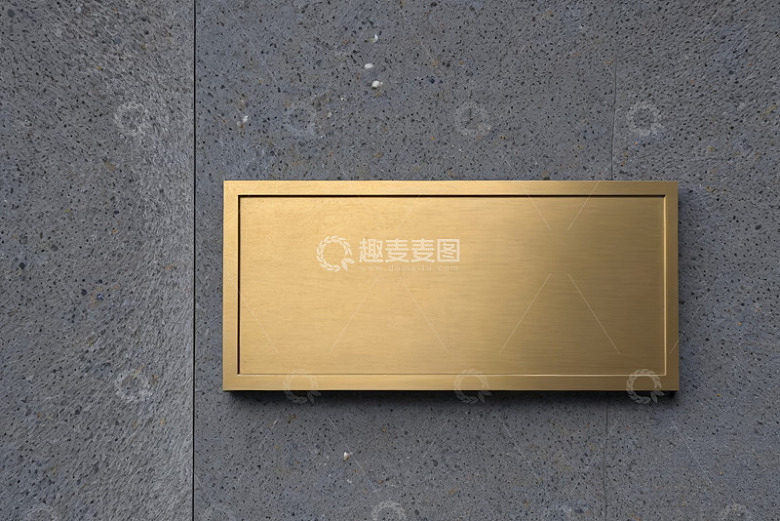 灰色墙面上的金色矩形装饰板