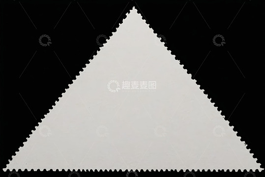 白色锯齿边三角形纸张素材