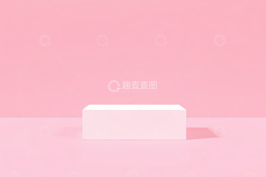 粉色背景白色长方体展示台