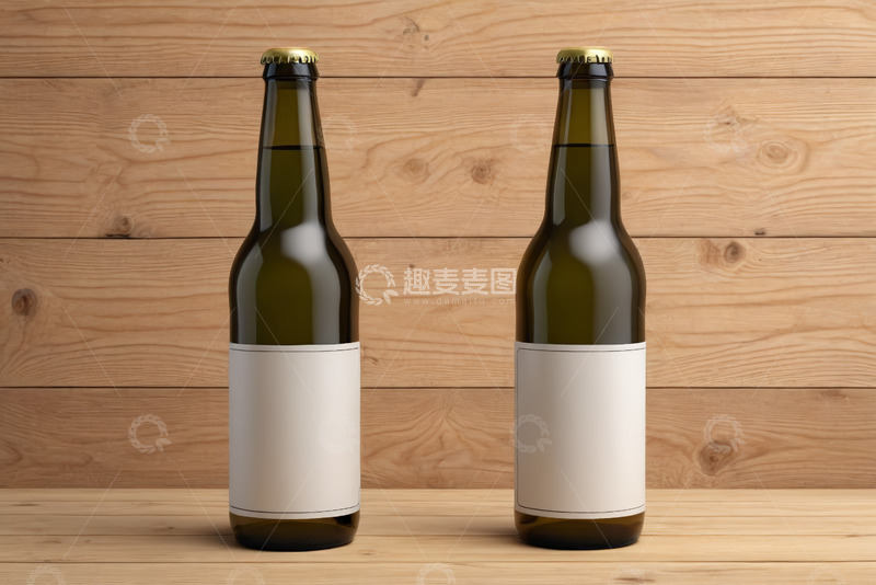 高清大图下载【趣麦麦图】木质背景上的两瓶啤酒
