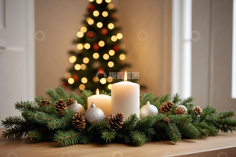 高清大图下载【趣麦麦图】室内圣诞装饰与点燃的蜡烛