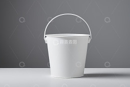 白色塑料桶静物展示
