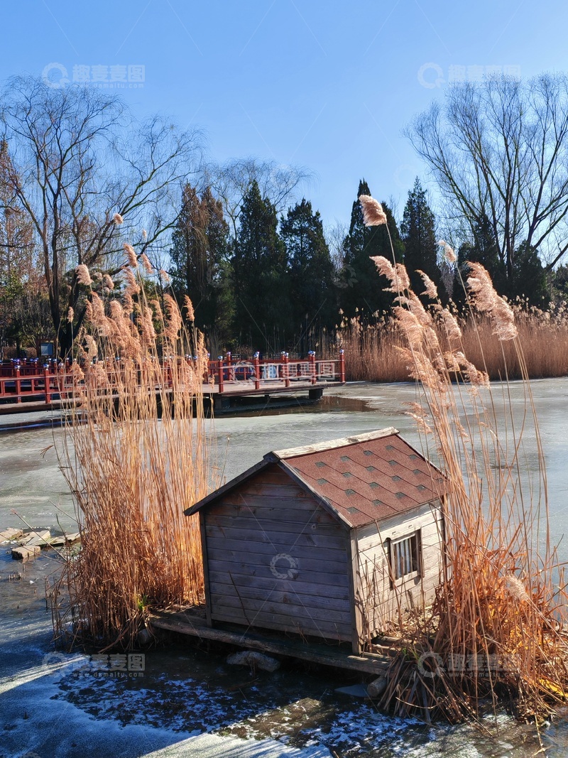 高清大图下载【趣麦麦图】冬日湖畔小屋风景摄影