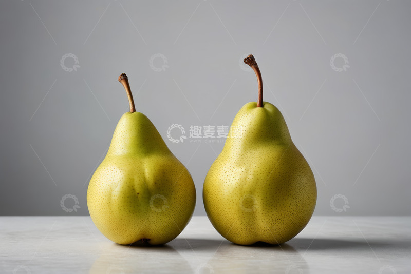 高清大图下载【趣麦麦图】两个黄绿色梨子特写