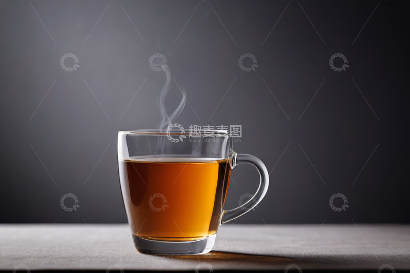 高清大图下载【趣麦麦图】玻璃杯中热气腾腾的茶饮
