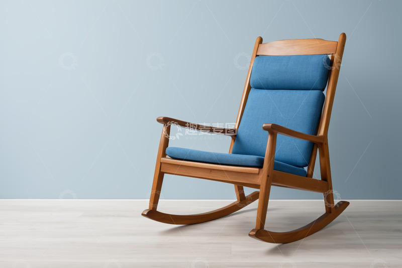 高清大图下载【趣麦麦图】蓝色布艺木质摇椅