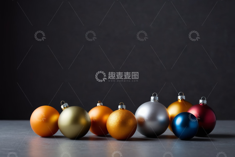 高清大图下载【趣麦麦图】彩色圣诞装饰球静物展示