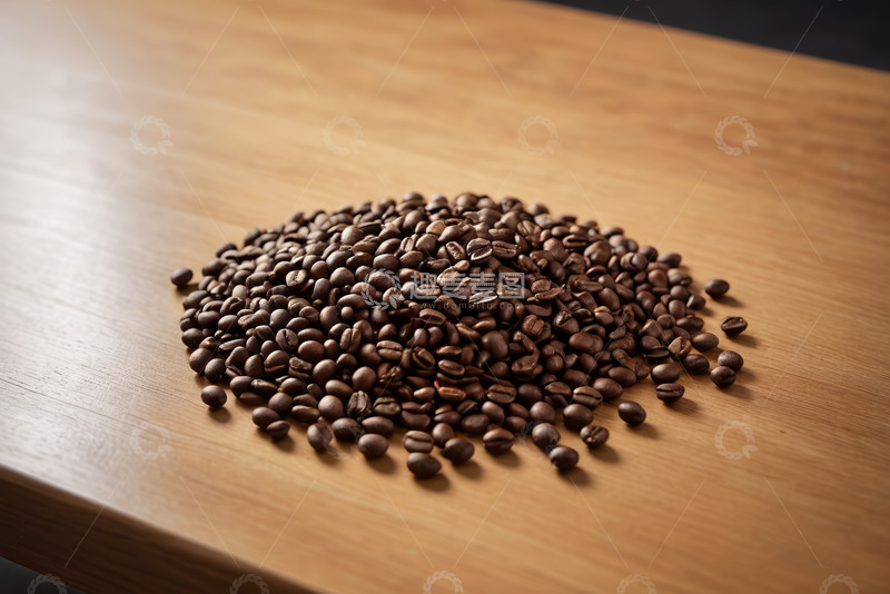 高清大图下载【趣麦麦图】木桌上堆放的咖啡豆