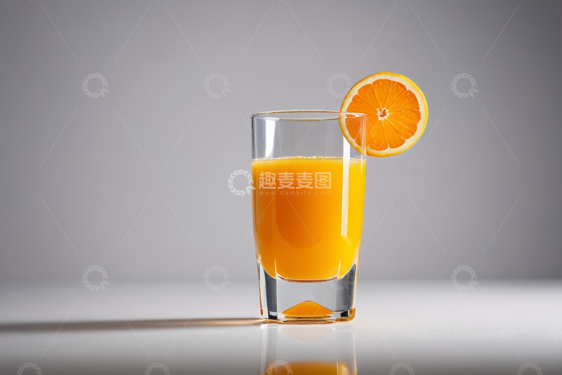 高清大图下载【趣麦麦图】玻璃杯装橙汁配橙片