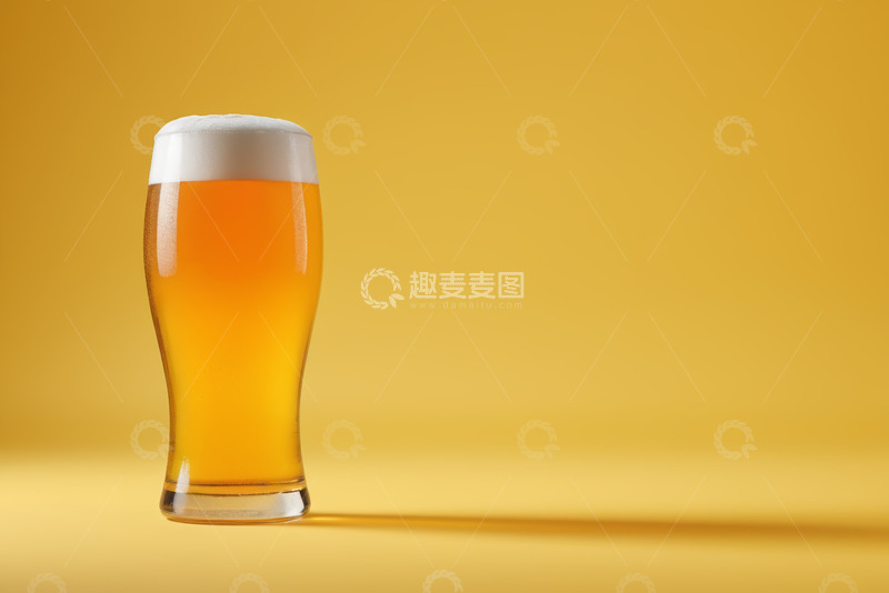 高清大图下载【趣麦麦图】一杯泡沫丰富的啤酒饮品