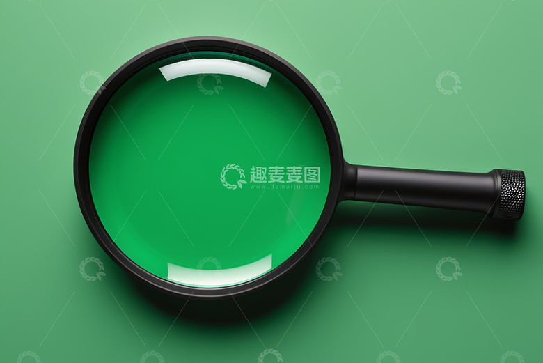 绿色背景上的黑色放大镜