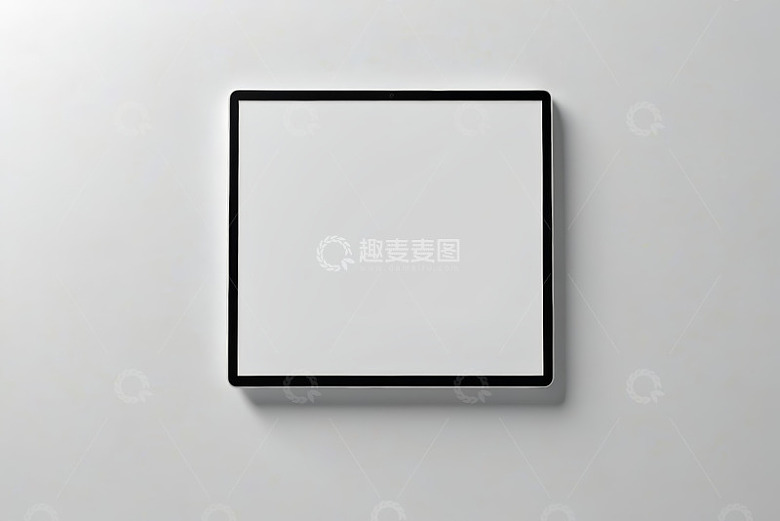 白色背景上的黑色边框方形物体