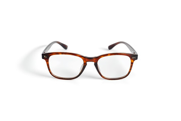 棕色时尚框架眼镜特写