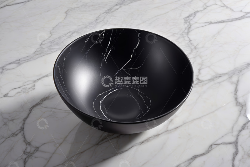 高清大图下载【趣麦麦图】大理石台面上的黑色碗