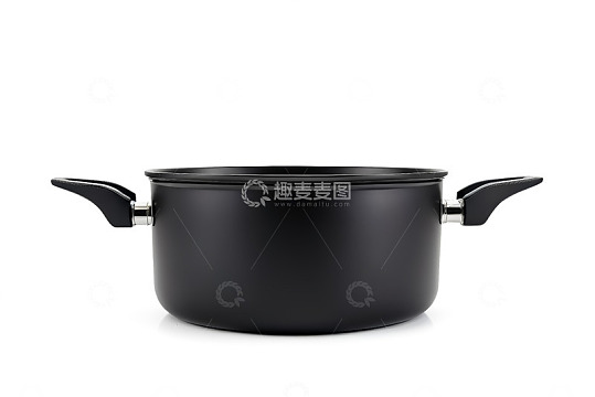 黑色双耳烹饪锅特写