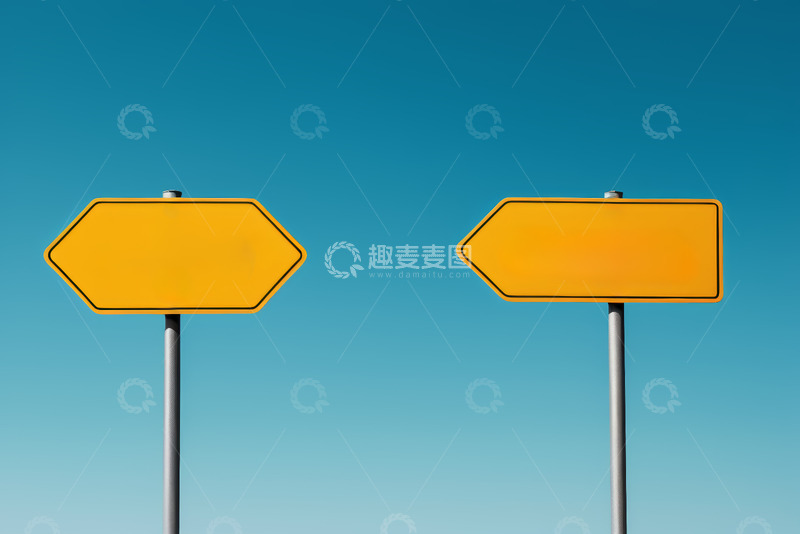 高清大图下载【趣麦麦图】户外黄色方向指示标志牌