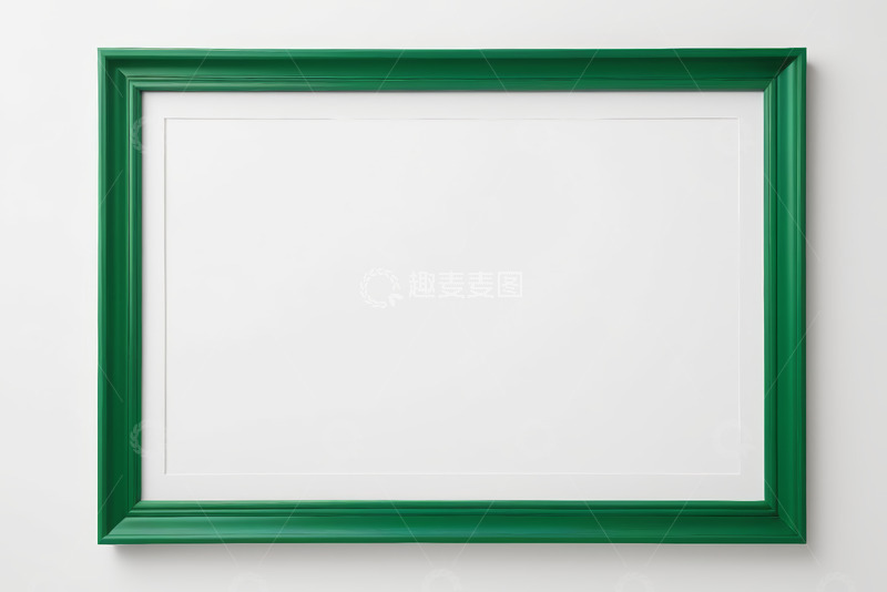 高清大图下载【趣麦麦图】绿色相框挂于白色背景墙