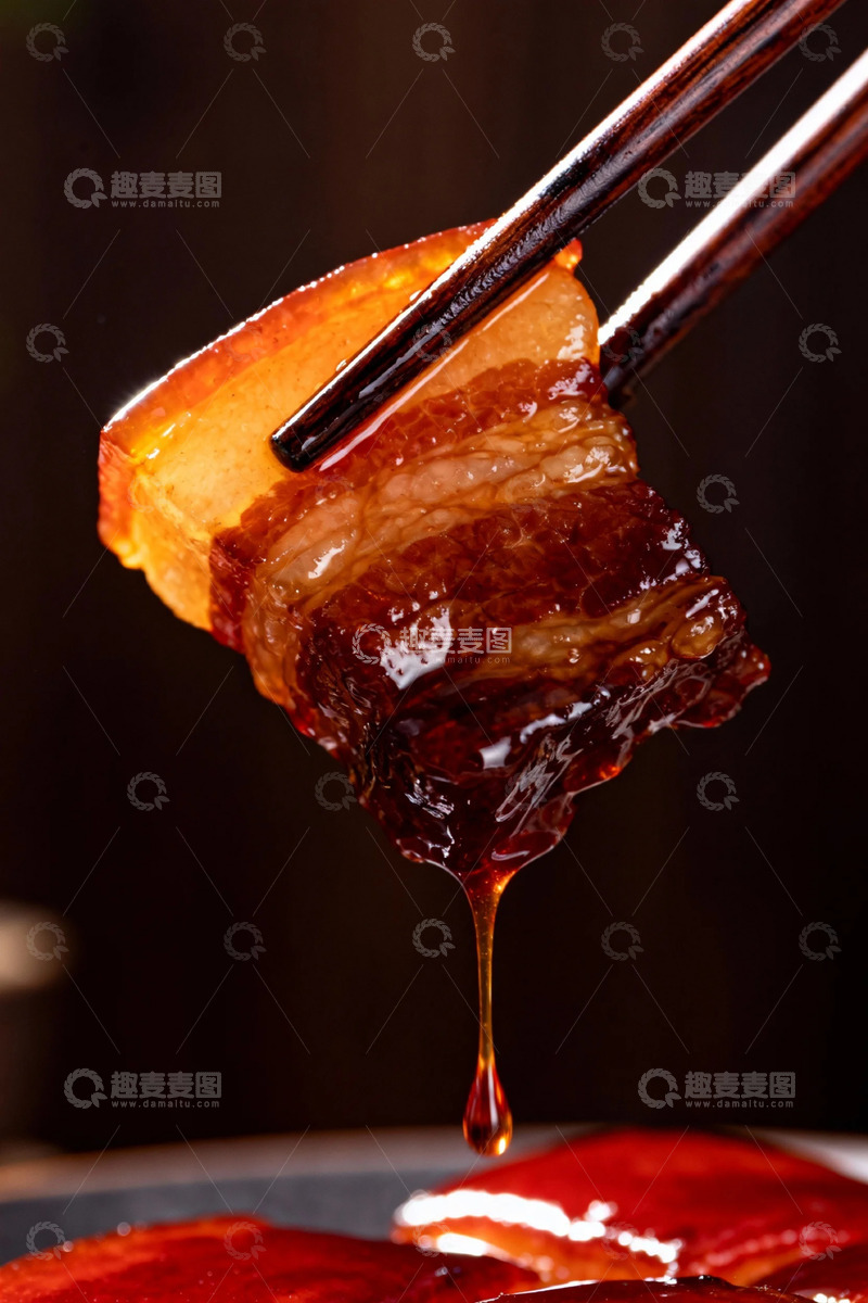 高清大图下载【趣麦麦图】筷子夹红烧肉油脂光泽美食摄影