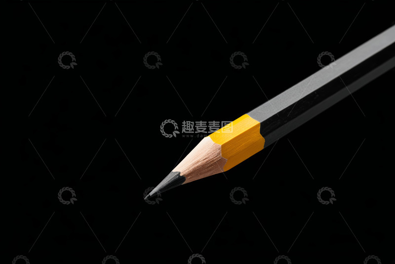 高清大图下载【趣麦麦图】黑色背景下铅笔特写