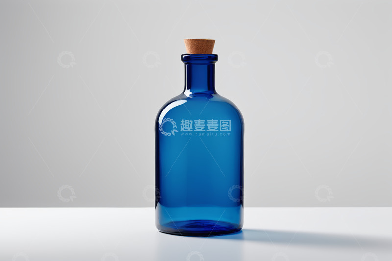 高清大图下载【趣麦麦图】蓝色玻璃瓶带软木塞特写