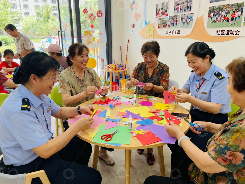 高清大图下载【趣麦麦图】温馨社区手工活动