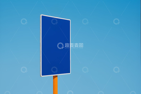 蓝色路牌背景纯净画面