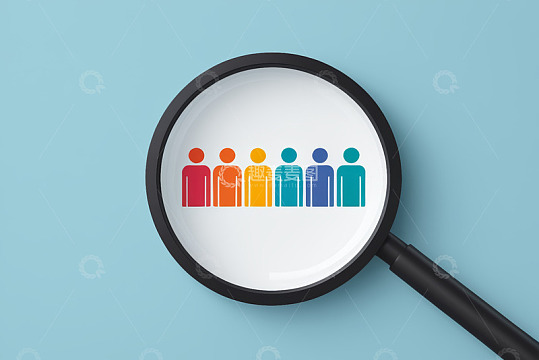 放大镜下的彩色人物图标