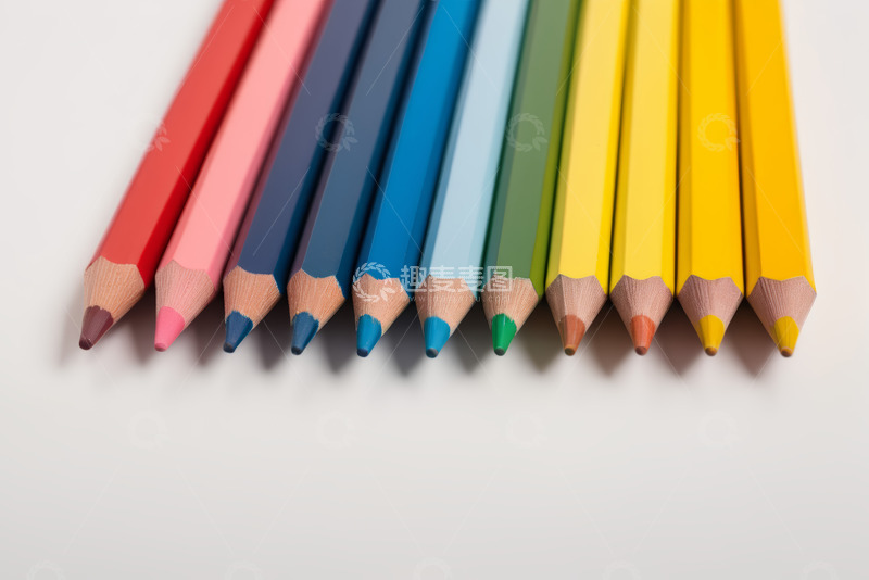 高清大图下载【趣麦麦图】彩色铅笔整齐排列