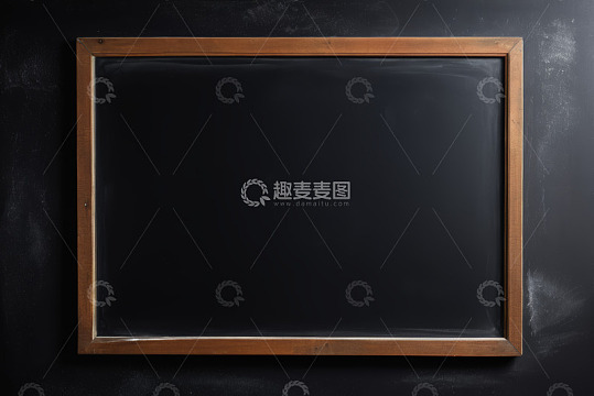 木质边框黑色空白黑板