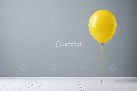 黄色气球悬浮于室内空间