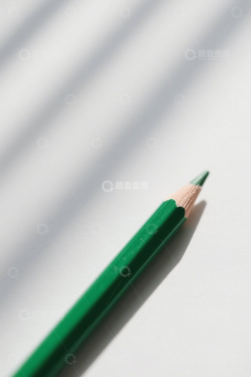 高清大图下载【趣麦麦图】绿色铅笔特写