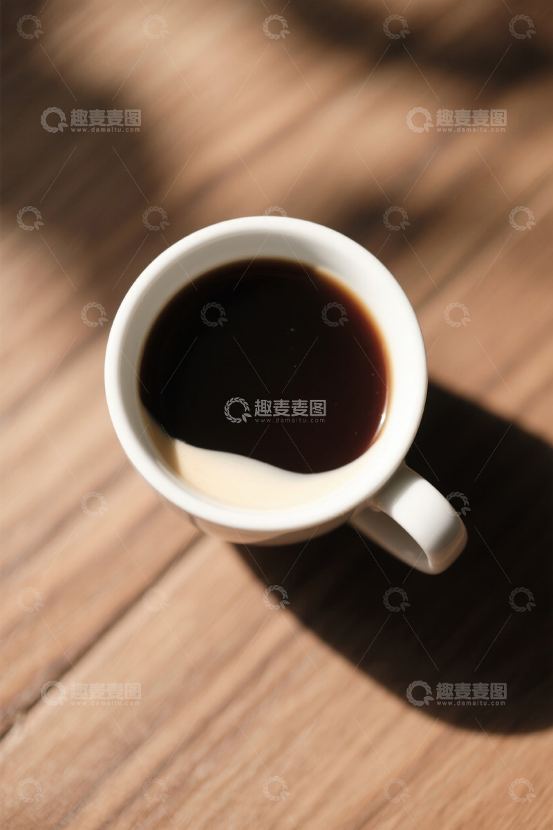 高清大图下载【趣麦麦图】木桌上的一杯咖啡