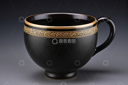 黑金花纹装饰黑色陶瓷杯