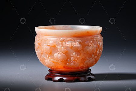 雕花玉制容器特写