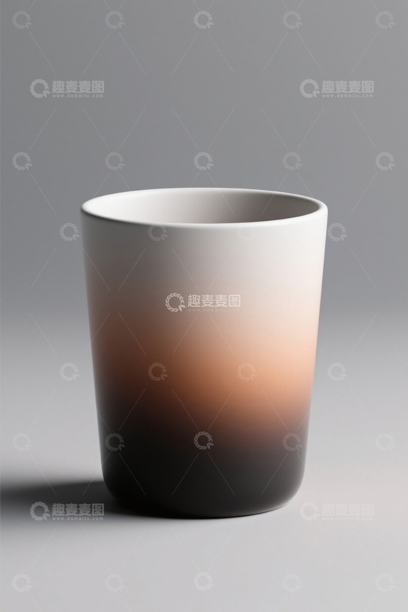 高清大图下载【趣麦麦图】渐变色彩杯子特写素材