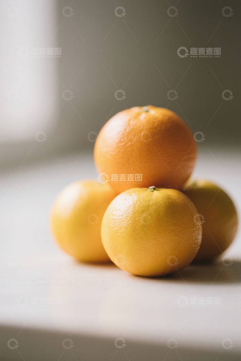 高清大图下载【趣麦麦图】堆叠摆放的新鲜橙子