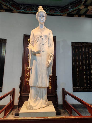 古典风格人物雕塑展示