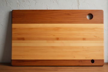 木质条纹砧板特写