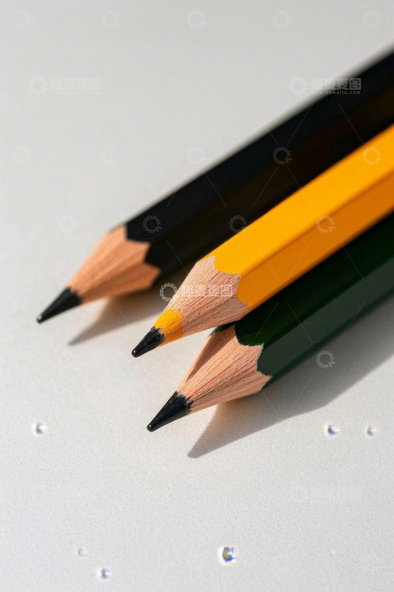 高清大图下载【趣麦麦图】多色铅笔特写素材