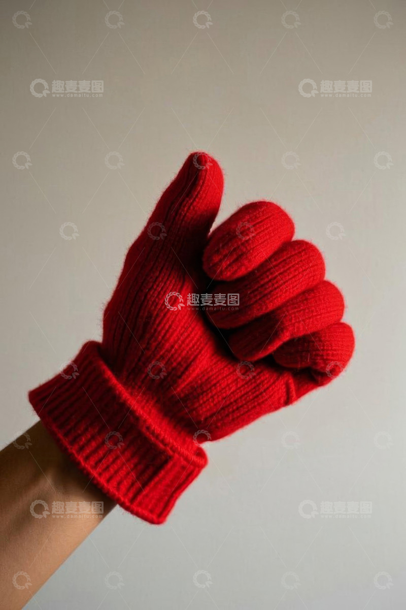 高清大图下载【趣麦麦图】红色手套手部点赞特写