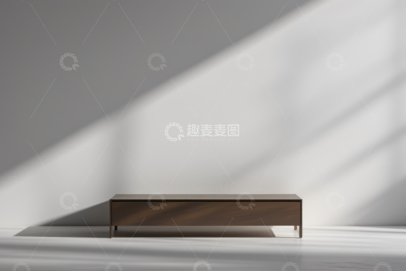 高清大图下载【趣麦麦图】室内白色空间中的棕色矮柜