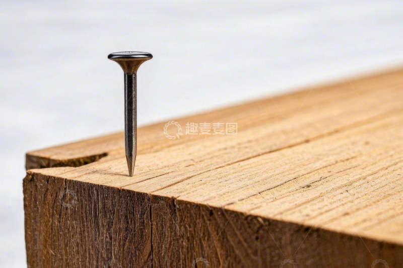 高清大图下载【趣麦麦图】钉在木材上的钉子特写