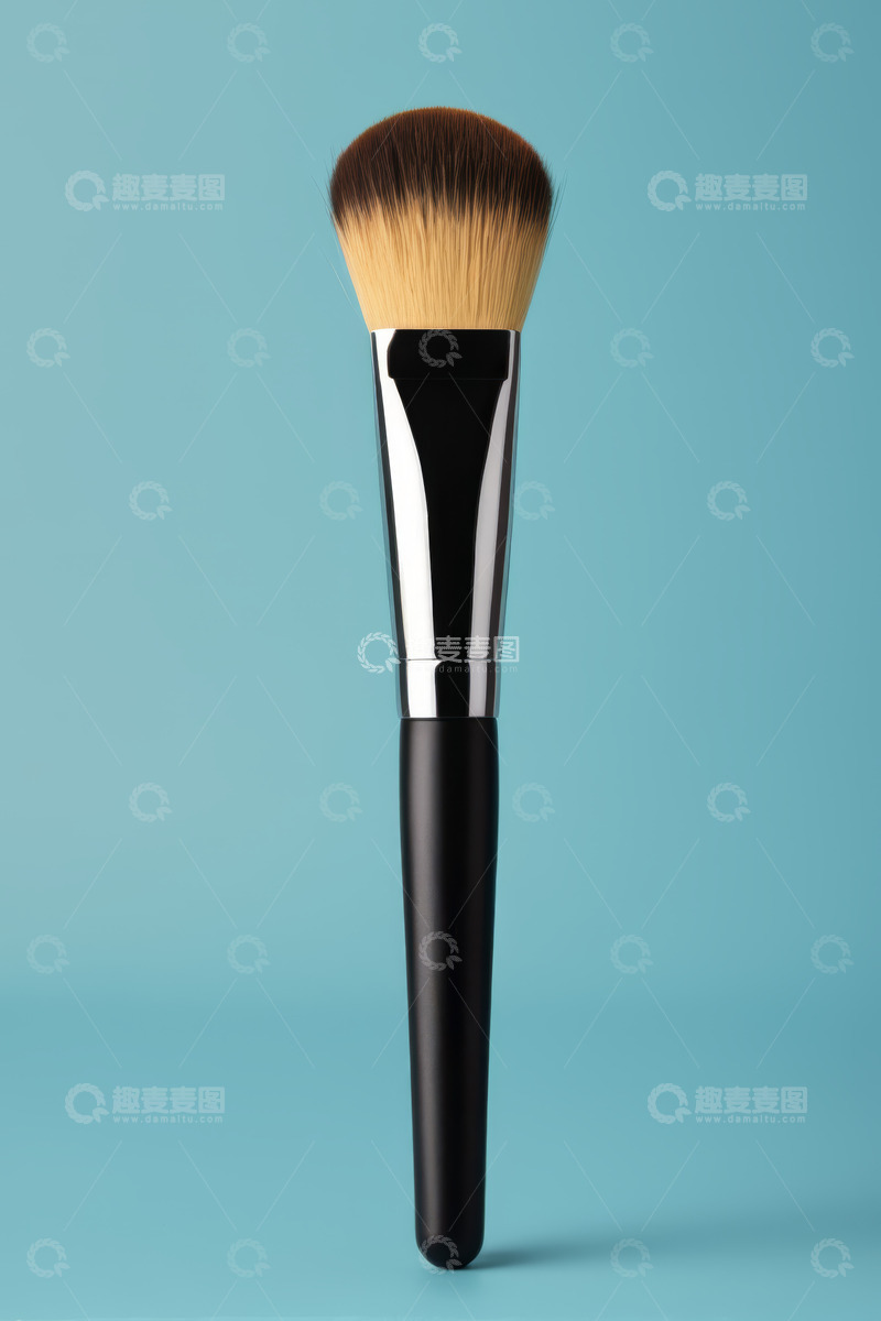 高清大图下载【趣麦麦图】蓝色背景的化妆刷特写