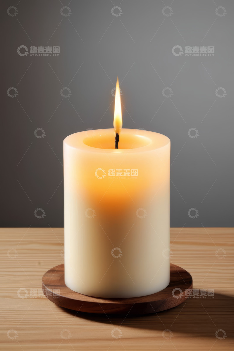 高清大图下载【趣麦麦图】燃烧的圆柱形蜡烛特写